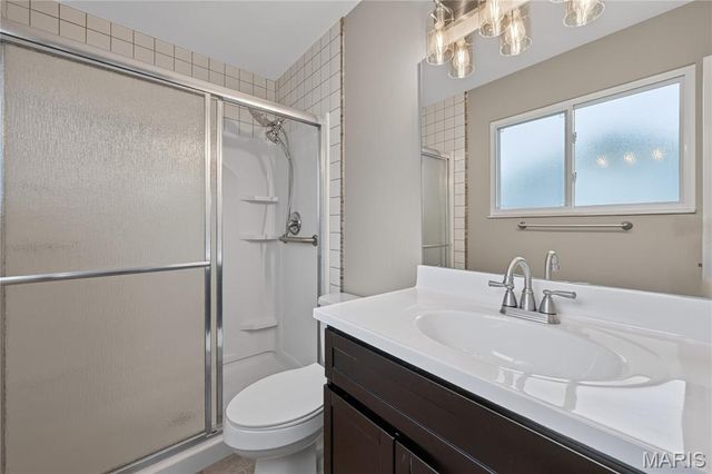 3036 Country Knoll Drive, St Charles, MO 63303