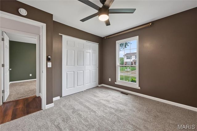 3036 Country Knoll Drive, St Charles, MO 63303