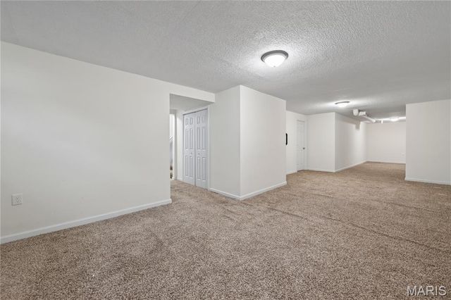 3036 Country Knoll Drive, St Charles, MO 63303