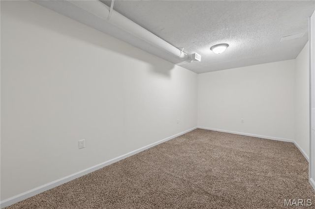 3036 Country Knoll Drive, St Charles, MO 63303