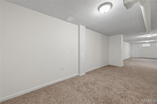3036 Country Knoll Drive, St Charles, MO 63303