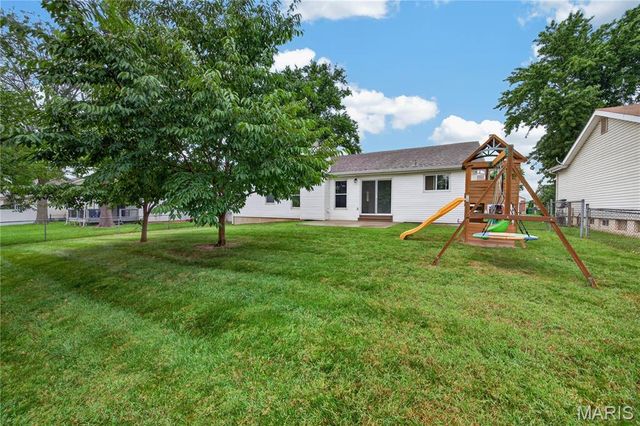 3036 Country Knoll Drive, St Charles, MO 63303