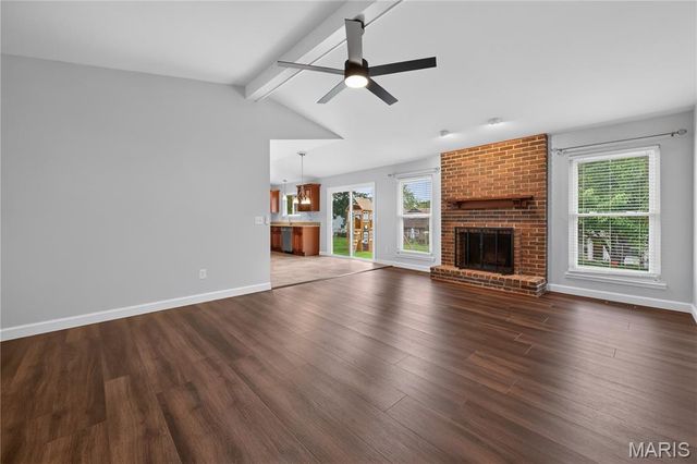 3036 Country Knoll Drive, St Charles, MO 63303
