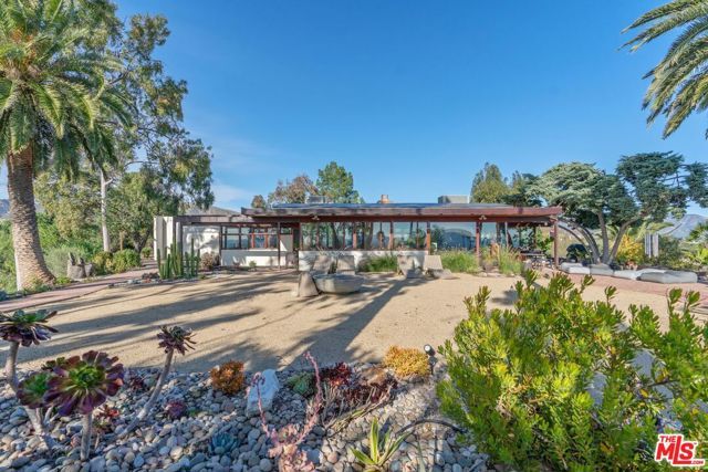 17728 Ridgeway Road, Granada Hills (los Angeles), CA 91344