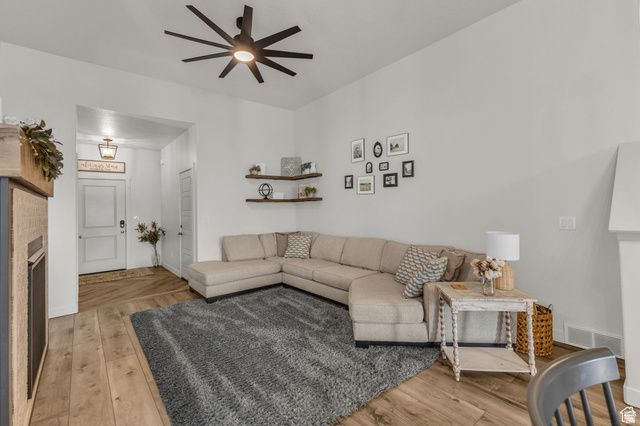 1729 S HAVEN PKWY, West Haven, UT 84401