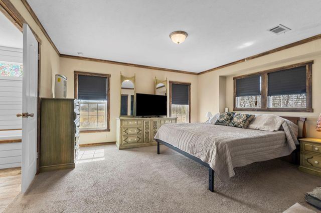 498 William Pettus RD, Maxwell, TX 78656