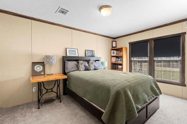 498 William Pettus RD, Maxwell, TX 78656