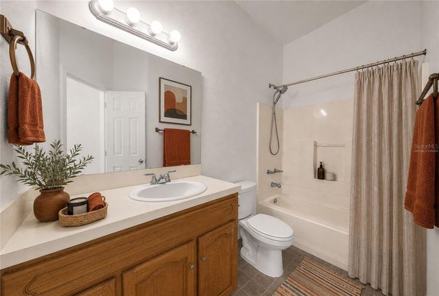 970 N SPRING GARDEN AVENUE 212, Deland, FL 32720