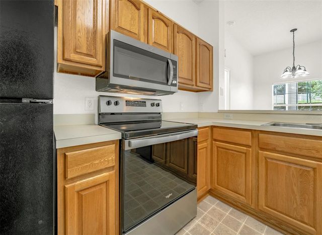 970 N SPRING GARDEN AVENUE 212, Deland, FL 32720