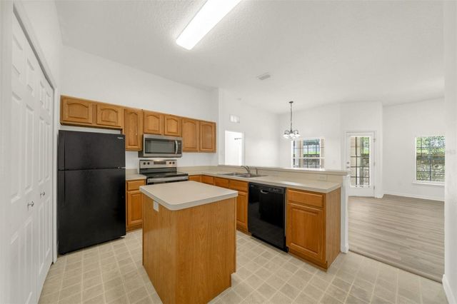 970 N SPRING GARDEN AVENUE 212, Deland, FL 32720