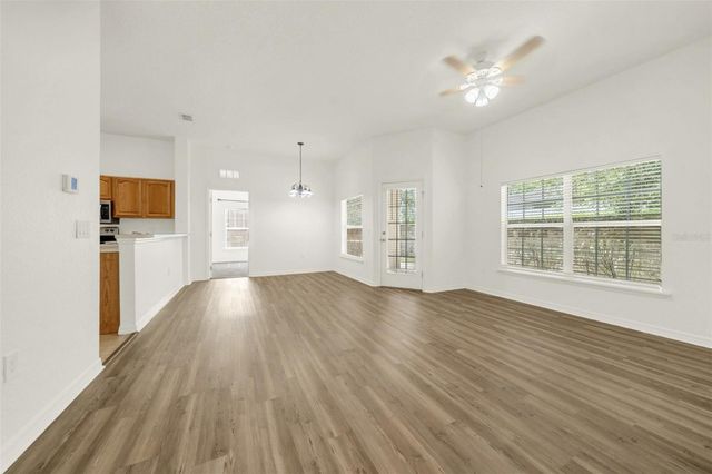 970 N SPRING GARDEN AVENUE 212, Deland, FL 32720