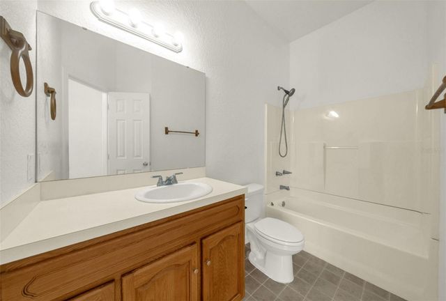 970 N SPRING GARDEN AVENUE 212, Deland, FL 32720