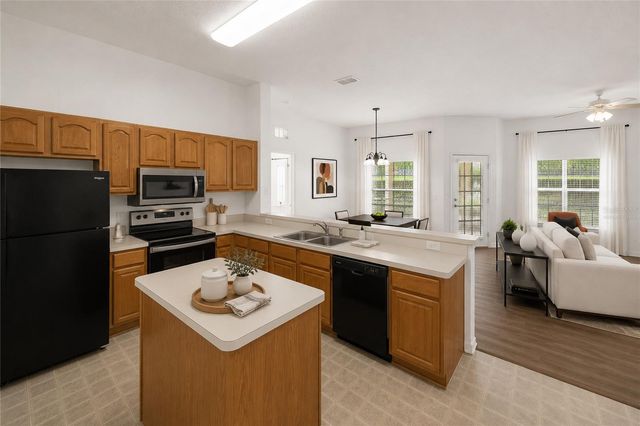 970 N SPRING GARDEN AVENUE 212, Deland, FL 32720