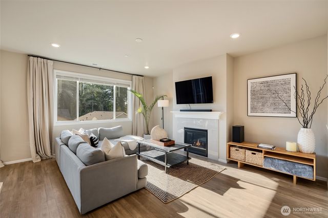 28931 239th Avenue SE, Maple Valley, WA 98010