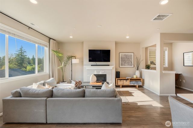 28931 239th Avenue SE, Maple Valley, WA 98010