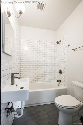 451 Horton Street, Detroit, MI 48202