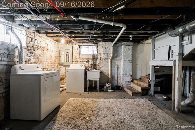 451 Horton Street, Detroit, MI 48202