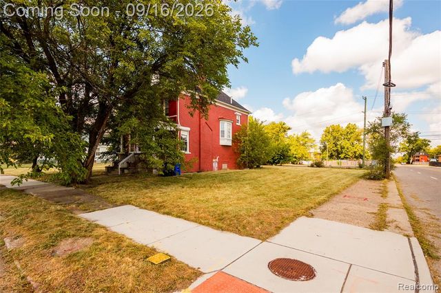 451 Horton Street, Detroit, MI 48202