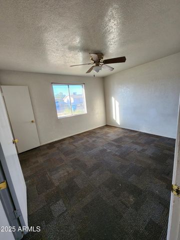 3710 W LUKE Avenue, Phoenix, AZ 85019