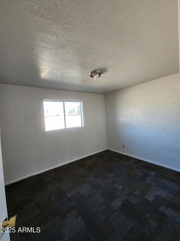 3710 W LUKE Avenue, Phoenix, AZ 85019