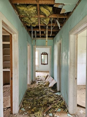 501 N Houston Street, De Leon, TX 76444