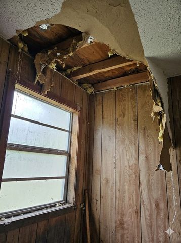 501 N Houston Street, De Leon, TX 76444