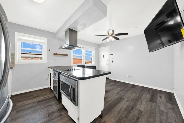 8020 S Pulaski Road 3W, Chicago, IL 60652