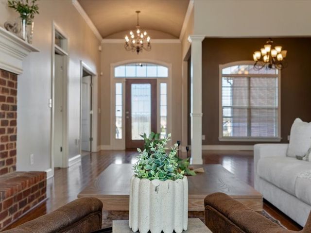 927 Westbrook Dr, Gallatin, TN 37066