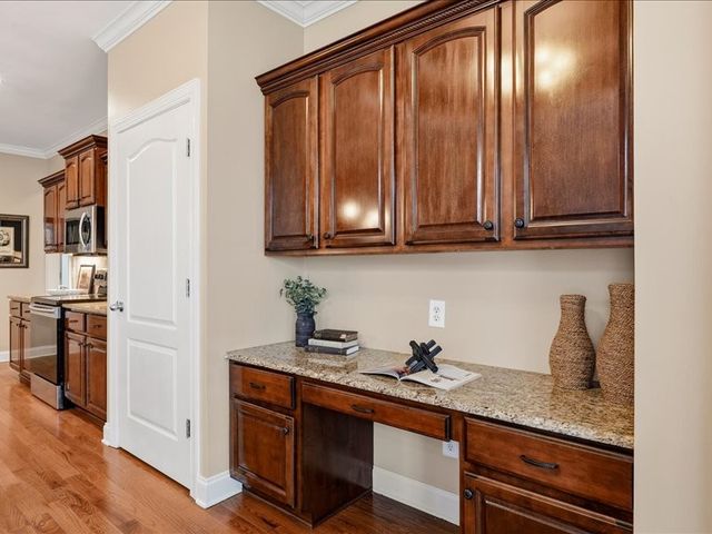 927 Westbrook Dr, Gallatin, TN 37066