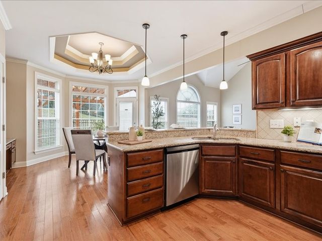 927 Westbrook Dr, Gallatin, TN 37066