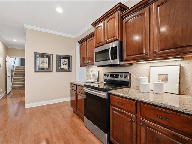 927 Westbrook Dr, Gallatin, TN 37066