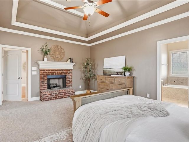 927 Westbrook Dr, Gallatin, TN 37066