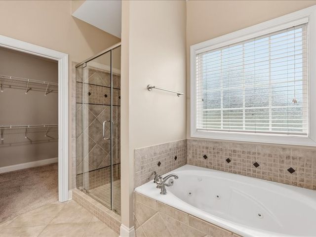 927 Westbrook Dr, Gallatin, TN 37066