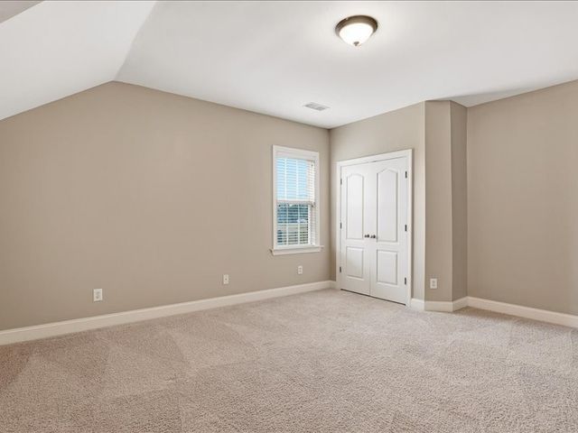 927 Westbrook Dr, Gallatin, TN 37066