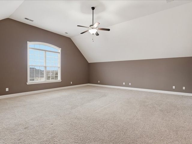 927 Westbrook Dr, Gallatin, TN 37066