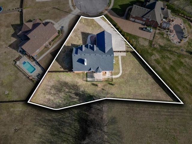 927 Westbrook Dr, Gallatin, TN 37066