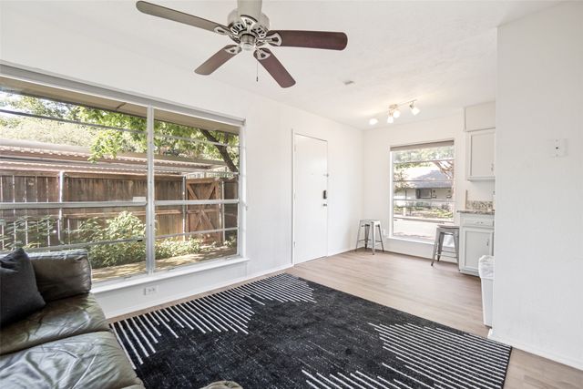 13747 Flagstone Lane, Dallas, TX 75240