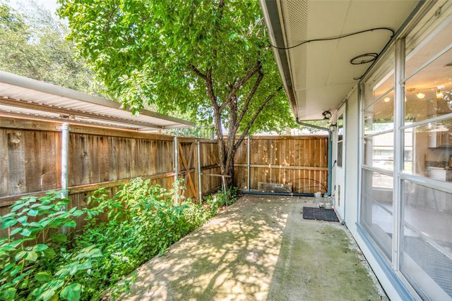 13747 Flagstone Lane, Dallas, TX 75240