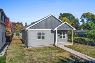 1127 REBER STREET, Green Bay, WI 54302