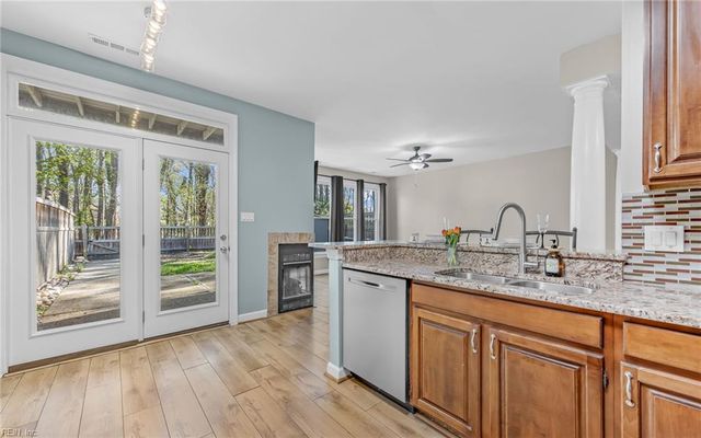 912 Shoal Creek TRL, Chesapeake, VA 23320