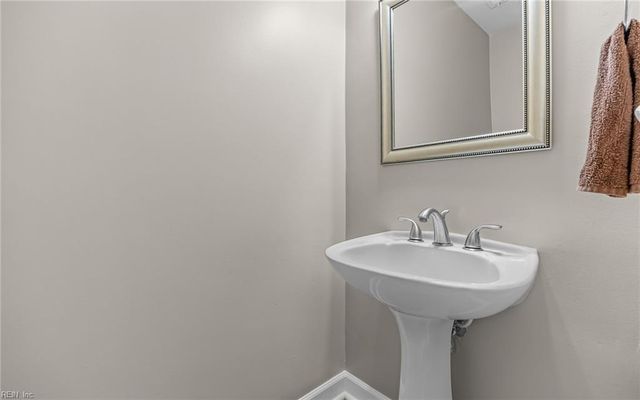 912 Shoal Creek TRL, Chesapeake, VA 23320