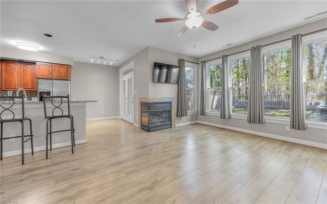 912 Shoal Creek TRL, Chesapeake, VA 23320