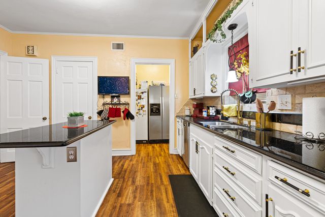 505 ADEN DR, Longview, TX 75602