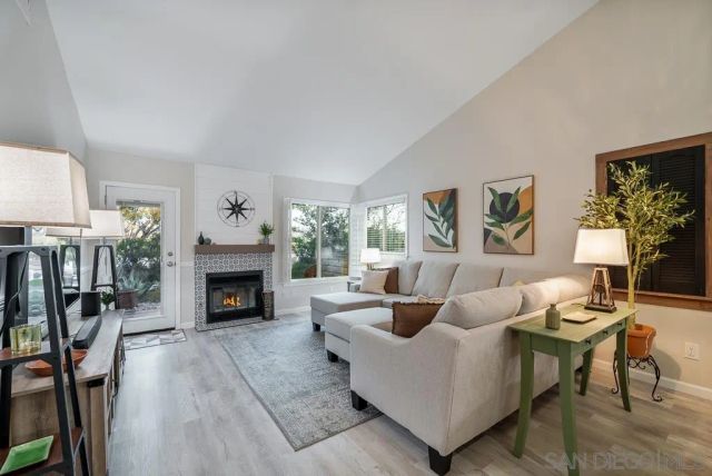 12242 Paseo Lucido D, San Diego, CA 92128