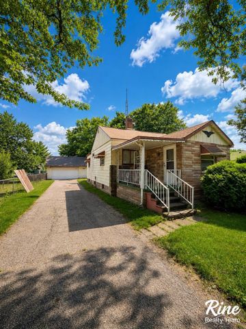 3204 E Hemphill Road, Burton, MI 48529