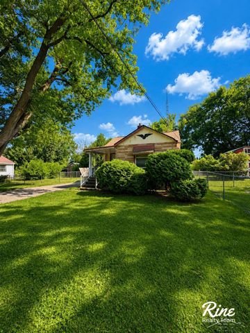 3204 E Hemphill Road, Burton, MI 48529