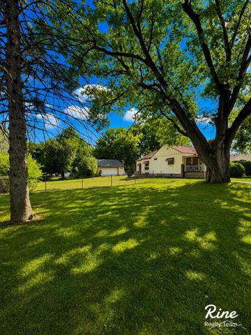 3204 E Hemphill Road, Burton, MI 48529