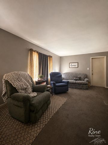 3204 E Hemphill Road, Burton, MI 48529