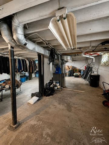 3204 E Hemphill Road, Burton, MI 48529