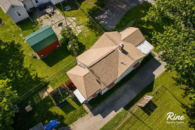 3204 E Hemphill Road, Burton, MI 48529